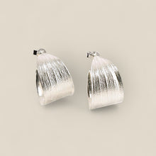 Load image into Gallery viewer, Melaleuca Silver Hoop Earrings