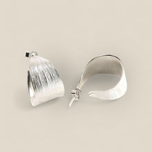 Load image into Gallery viewer, Melaleuca Silver Hoop Earrings