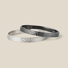 Load image into Gallery viewer, Eucalyptus Solid Silver Bangle
